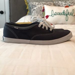 Used but still in great condition clean no odor still looks new